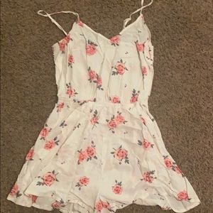 Flower patterned romper